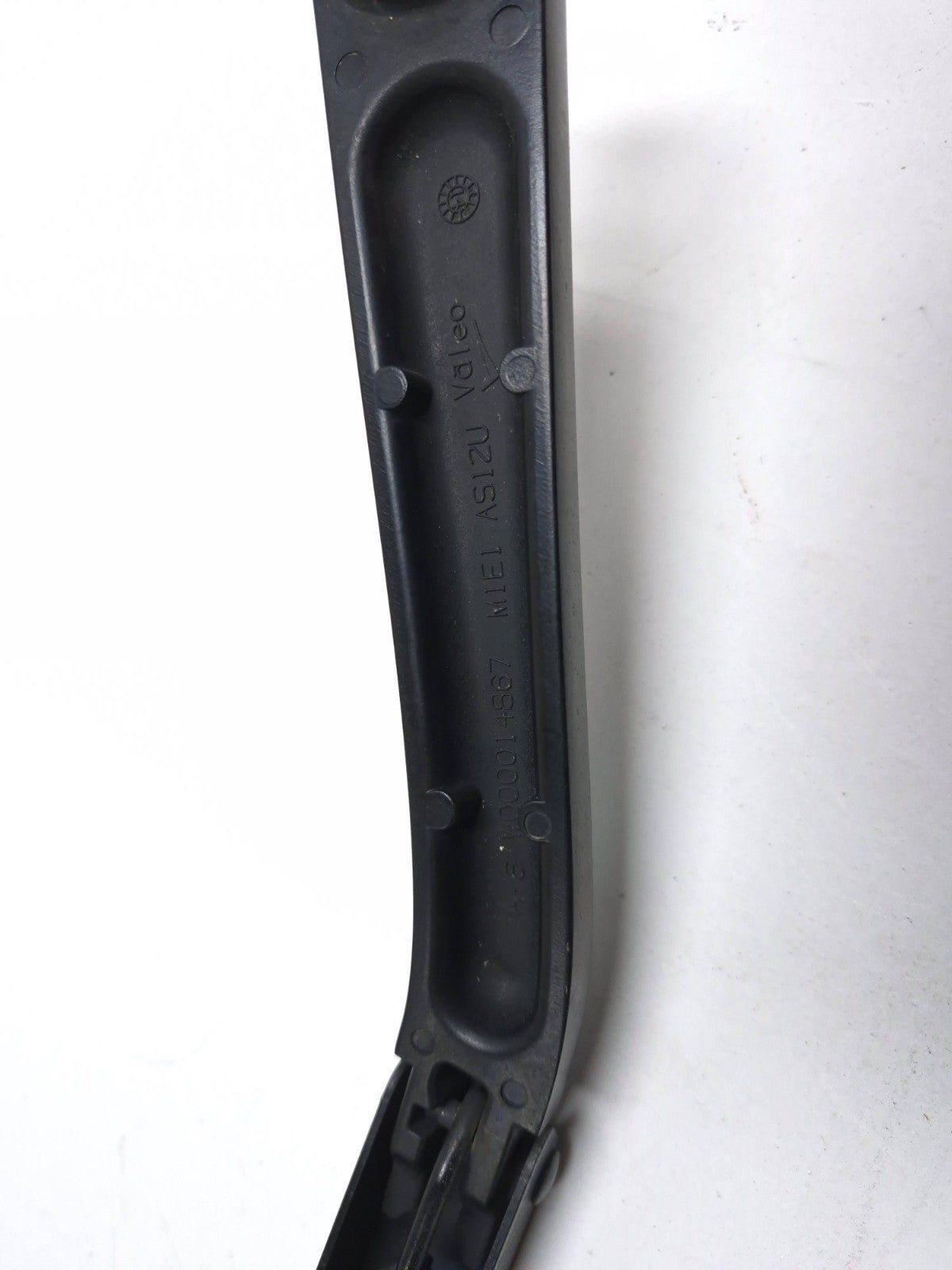 2015 Nissan Juke Windshield Wiper Arm Pair OEM