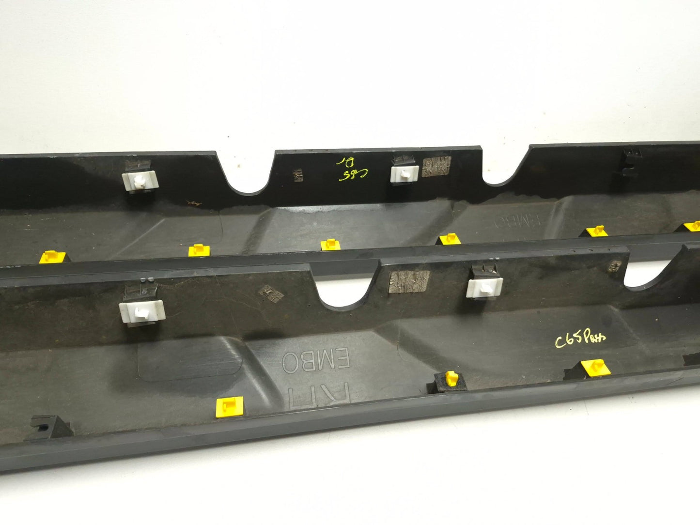 2019 Hyundai Kona Rocker Panel Molding Left & Right Pair OEM