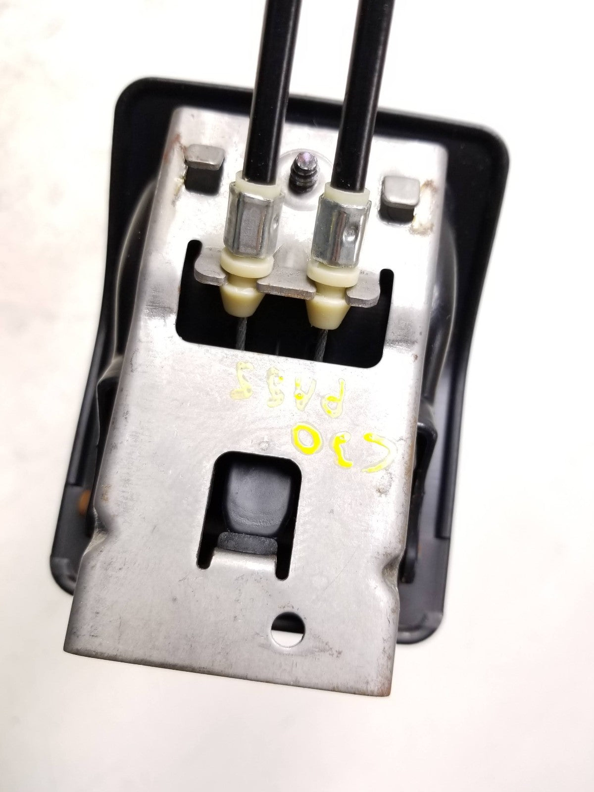 2013 Hyundai Genesis Seat Fold Lock Latch Actuator Passenger Side Right OEM ☑️