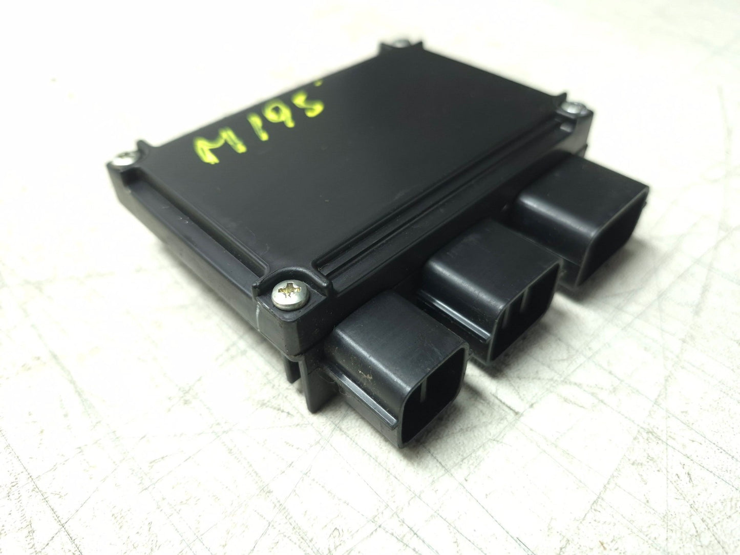 2019 Kawasaki Z400 Er400d Fuse Relay Box OEM