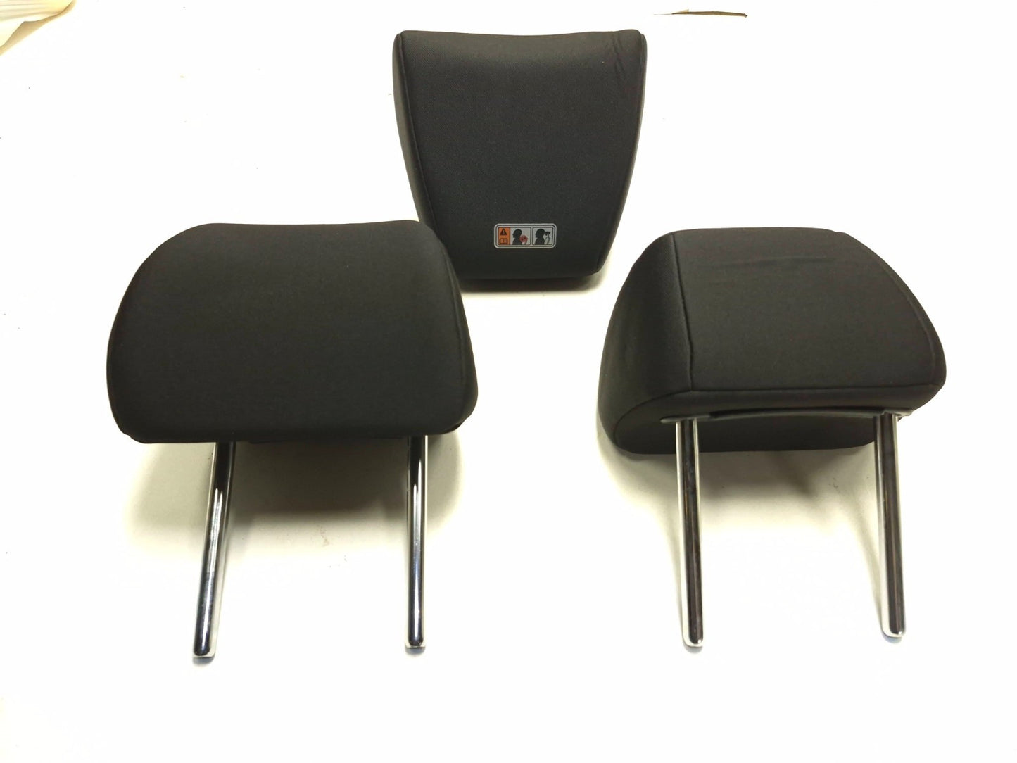 2019 Hyundai Kona Rear Seat Headrest 3 Pcs OEM