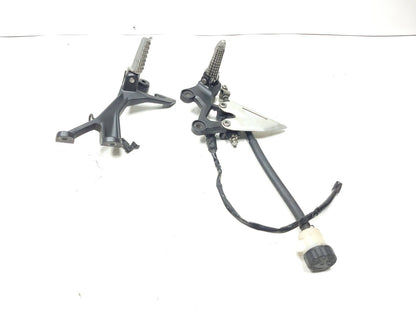19 - 23 Kawasaki Z400 Er400 Right Side Foot Peg W Rear Brake Master Cylinder OEM