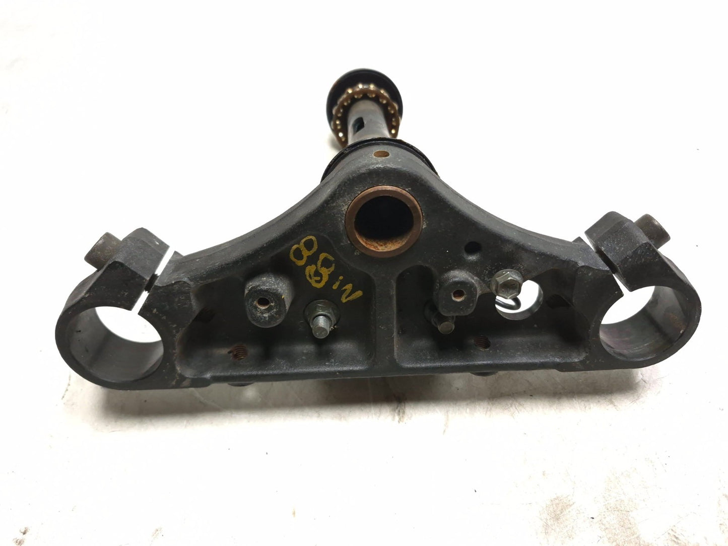 2005 Suzuki Boulevard С50 Front Fork Clamp Lower Triple Tree OEM