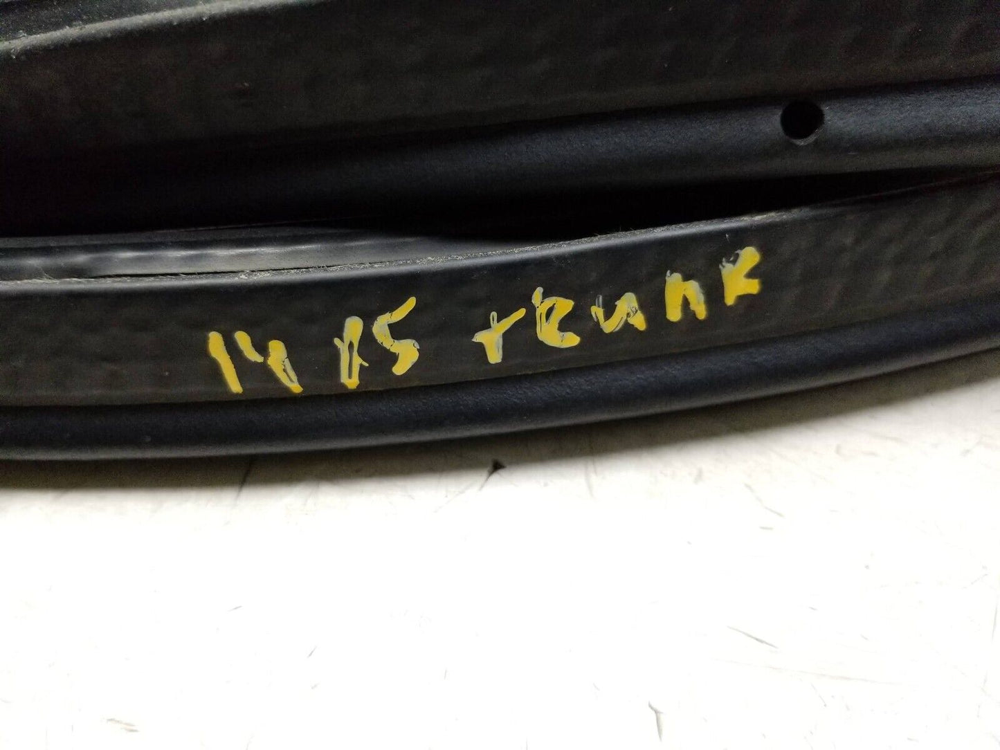 14-18 BMW X5 F15 Trunk Weatherstrip Seal OEM 89k Miles✅