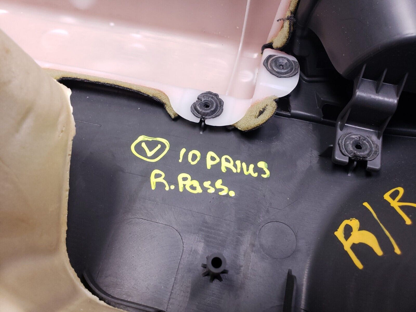 10 11 12 13 14 15 Toyota Prius Rear Door Panel Trim Right Passenger 67617-x1b00