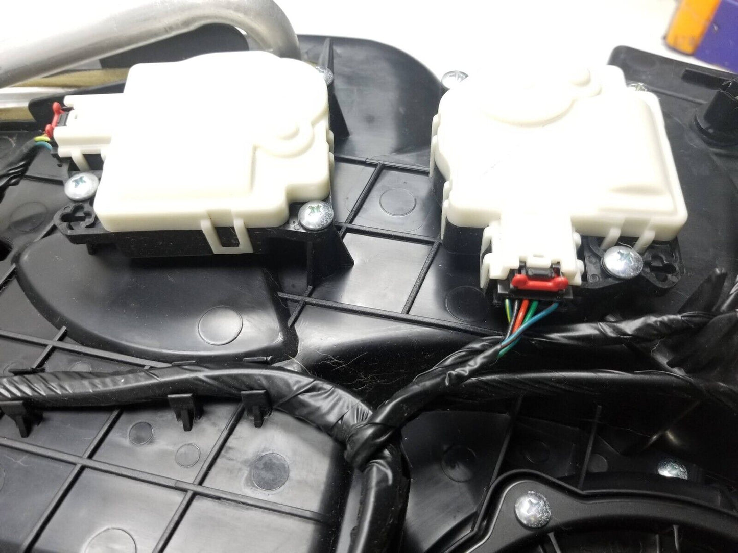 16 - 22 Dodge Durango Rear Blower Motor Heater Housing Box OEM