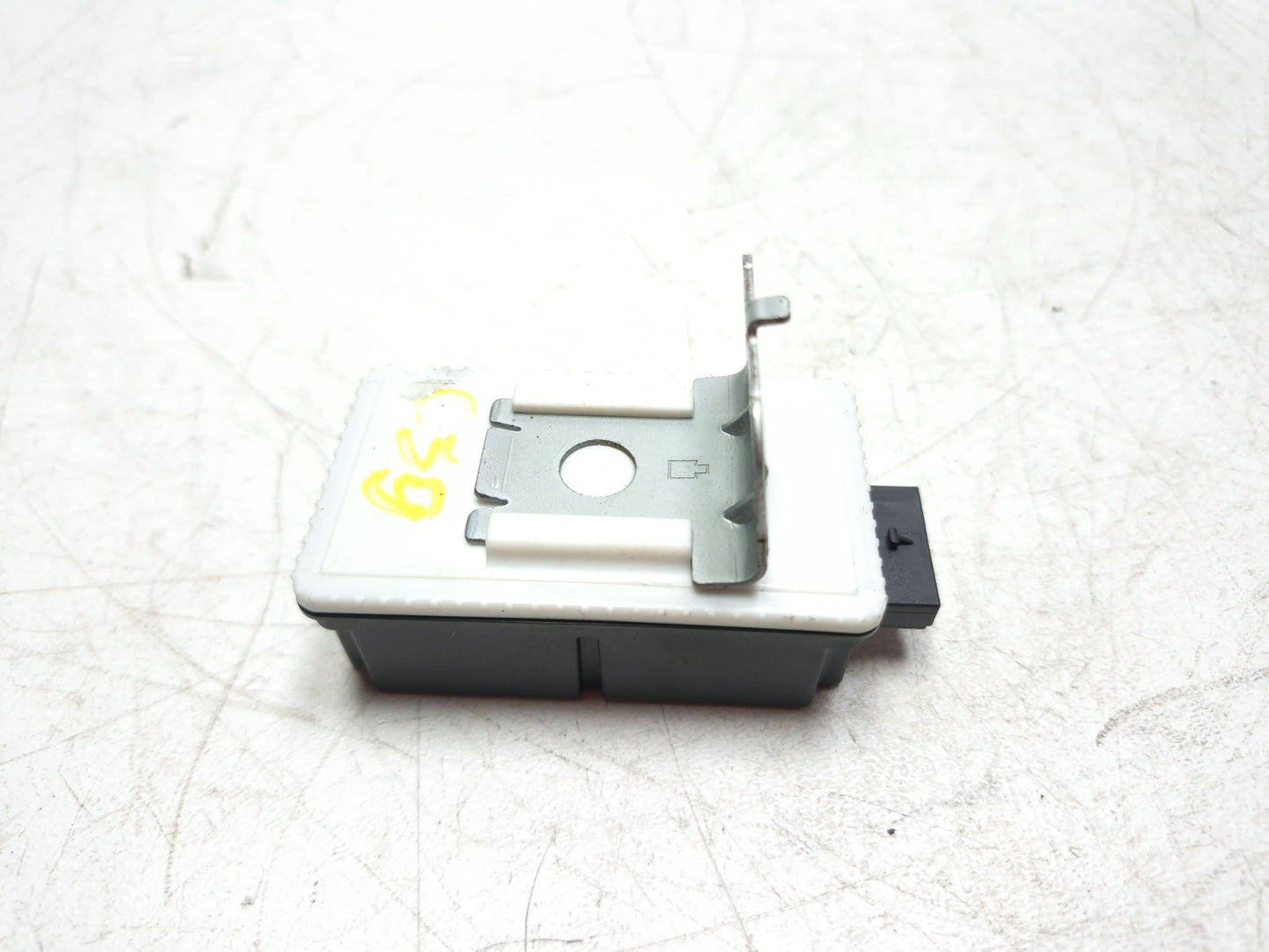 2014 Hyundai Accent Tpms Tire Monitor Module OEM