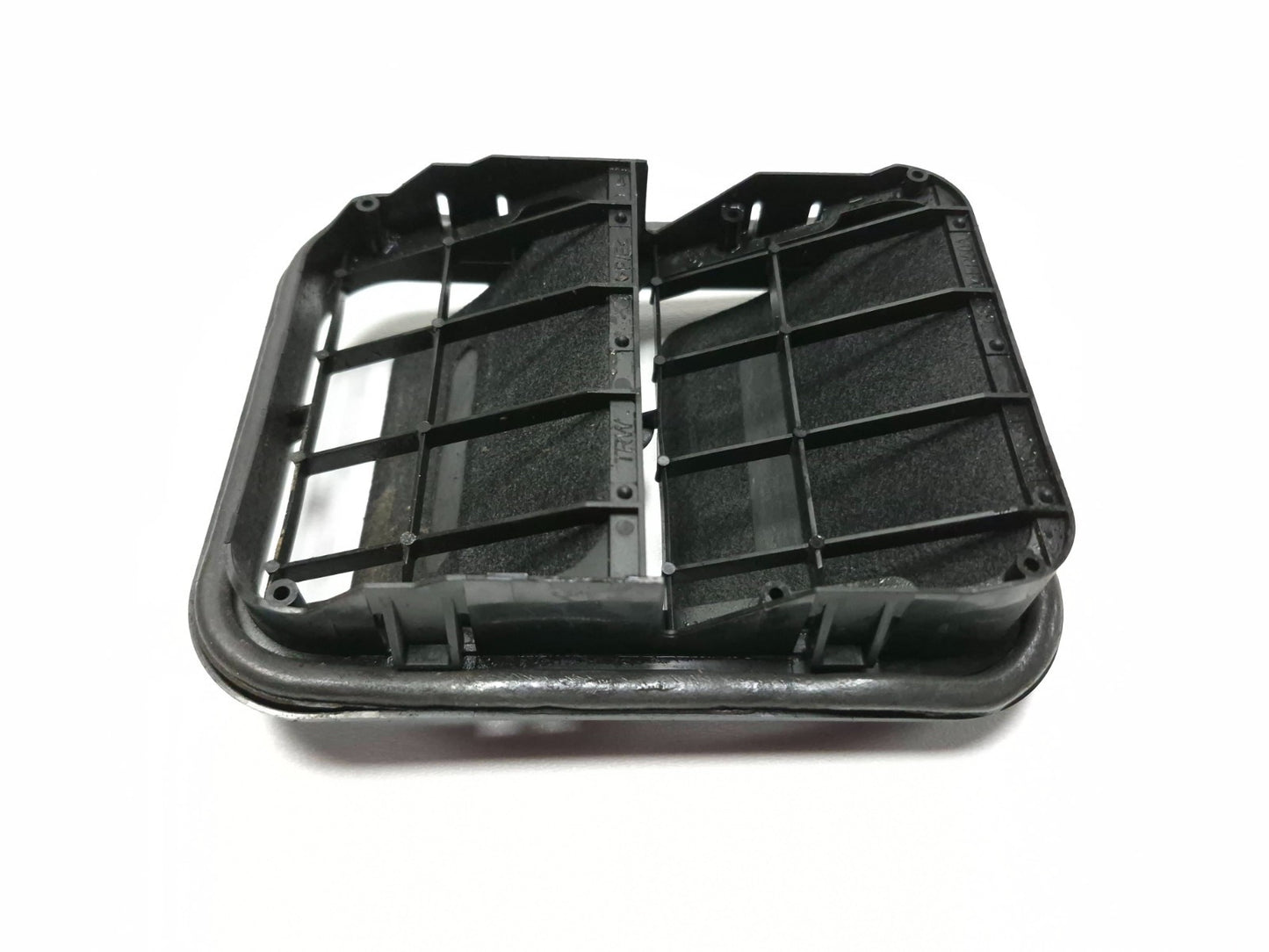 2020 Infiniti Q50 Rear Quarter Vent Pressure Air Vent Pair OEM