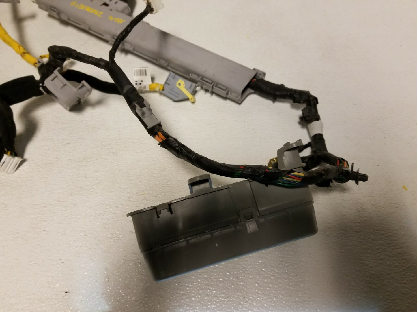 2011 Hyundai Veracruz Interior Floor Wiring Harness OEM