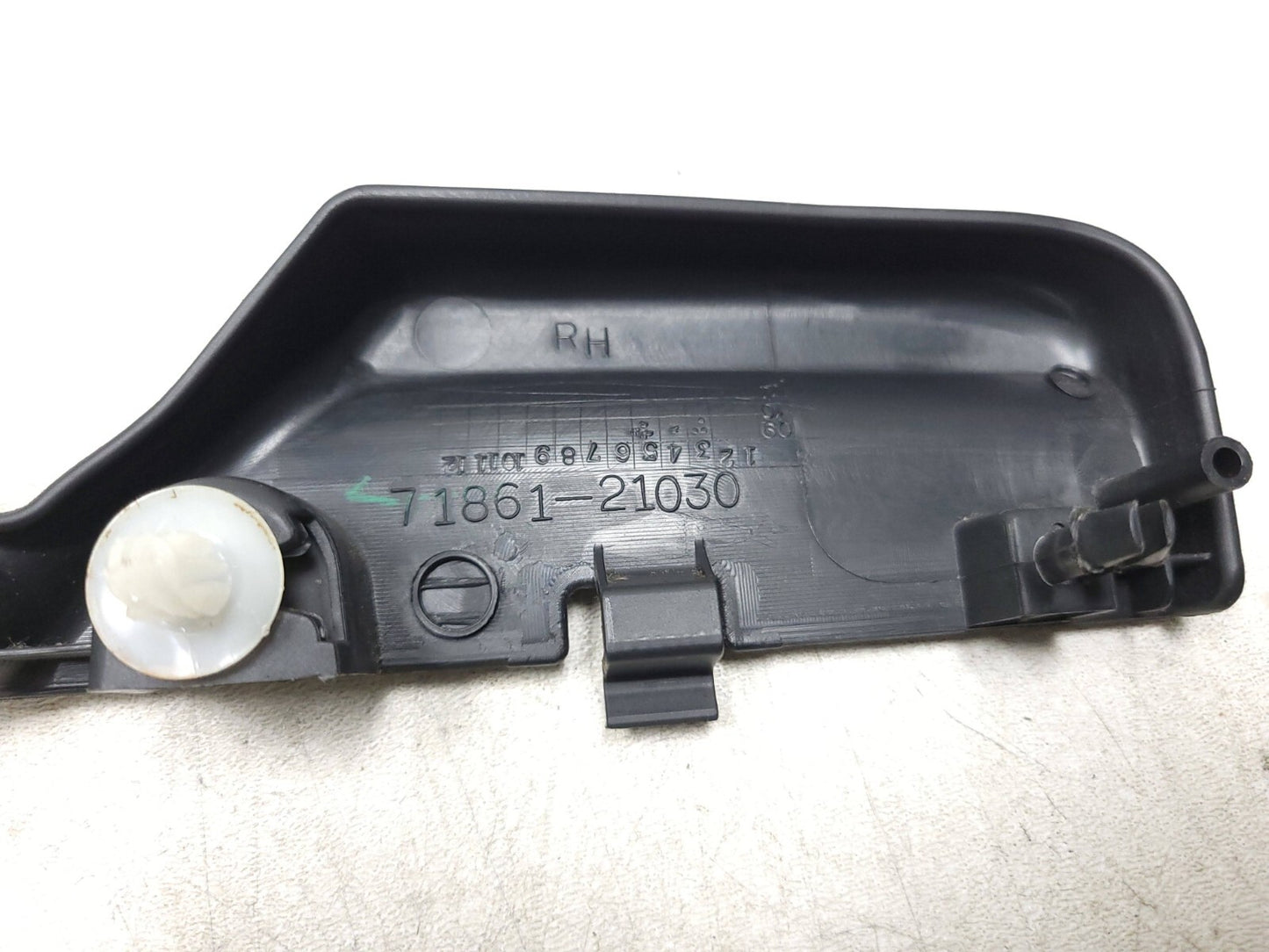 2010 Scion Tc Seat Side Trim W/ Guide Sleeve Front Passenger Side Right OEM