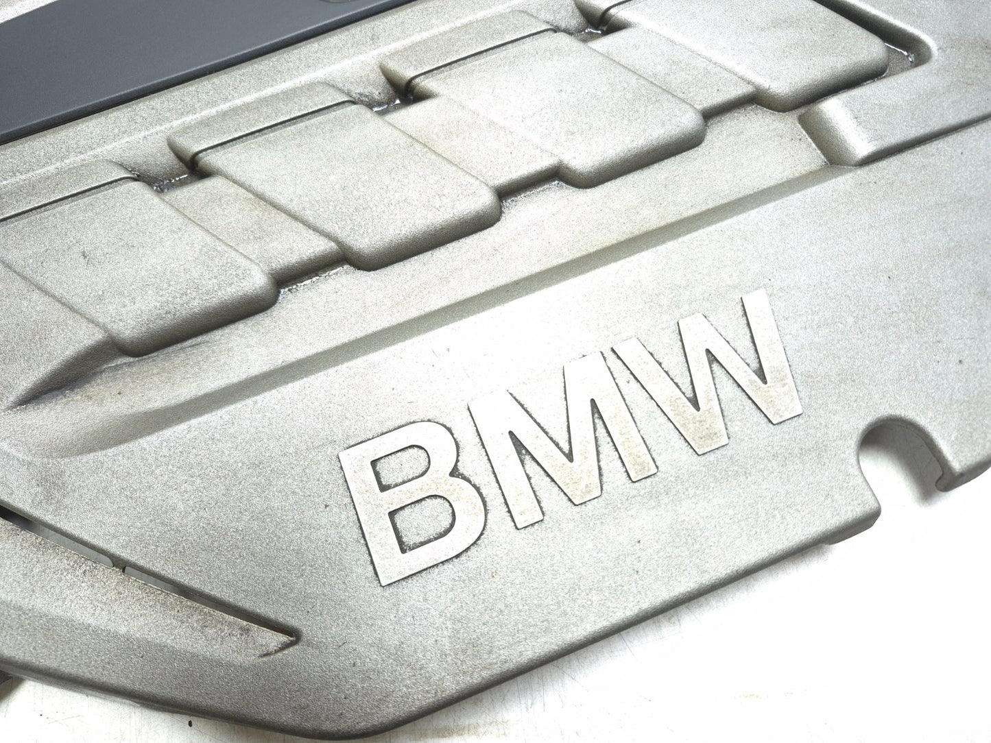 2008 BMW X6 E71 Engine Cover OEM