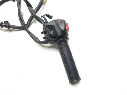 2014 2015 Honda Interceptor Vfr800 Right Throttle Grip W/kill Switch & Cable OEM