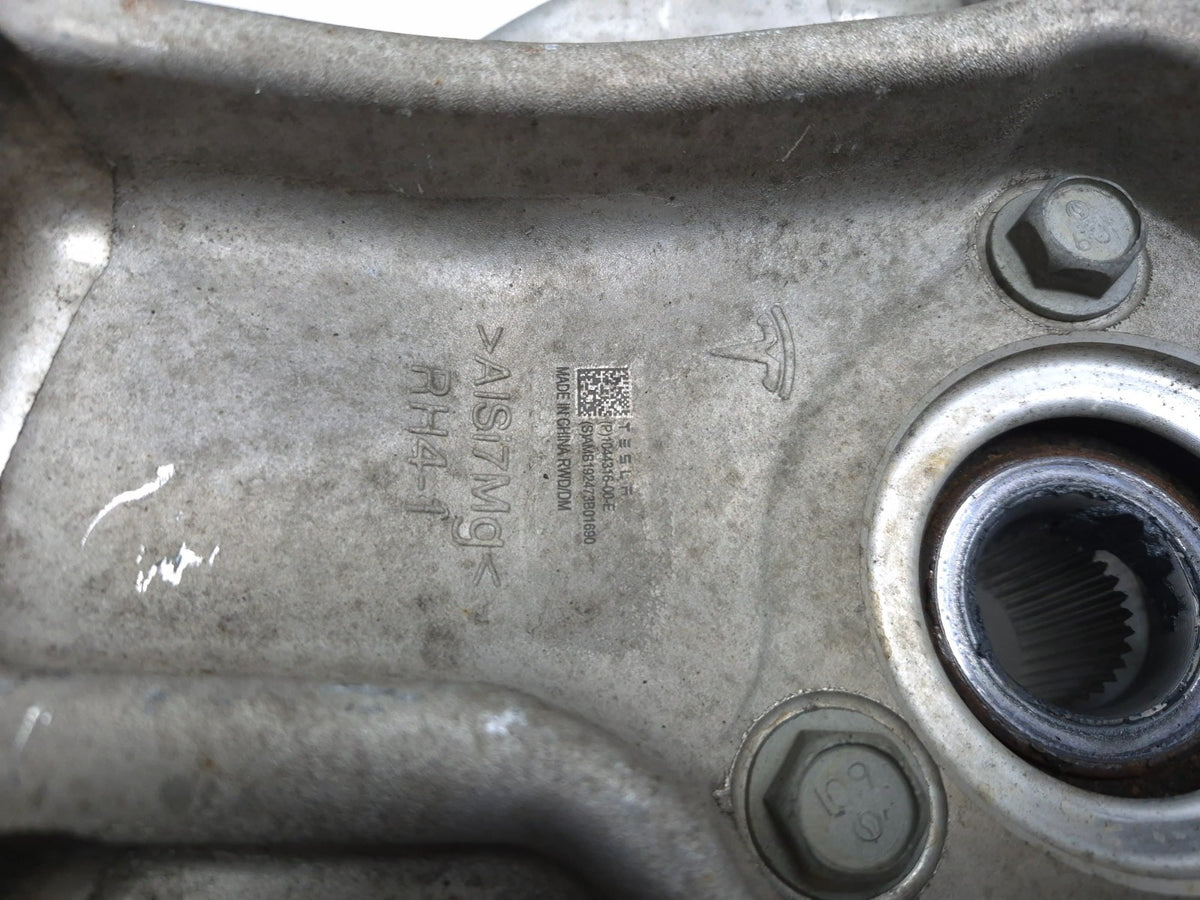 2020 Tesla Model 3 Front Spindle Knuckle Wheel Hub Passenger Side Right OEM