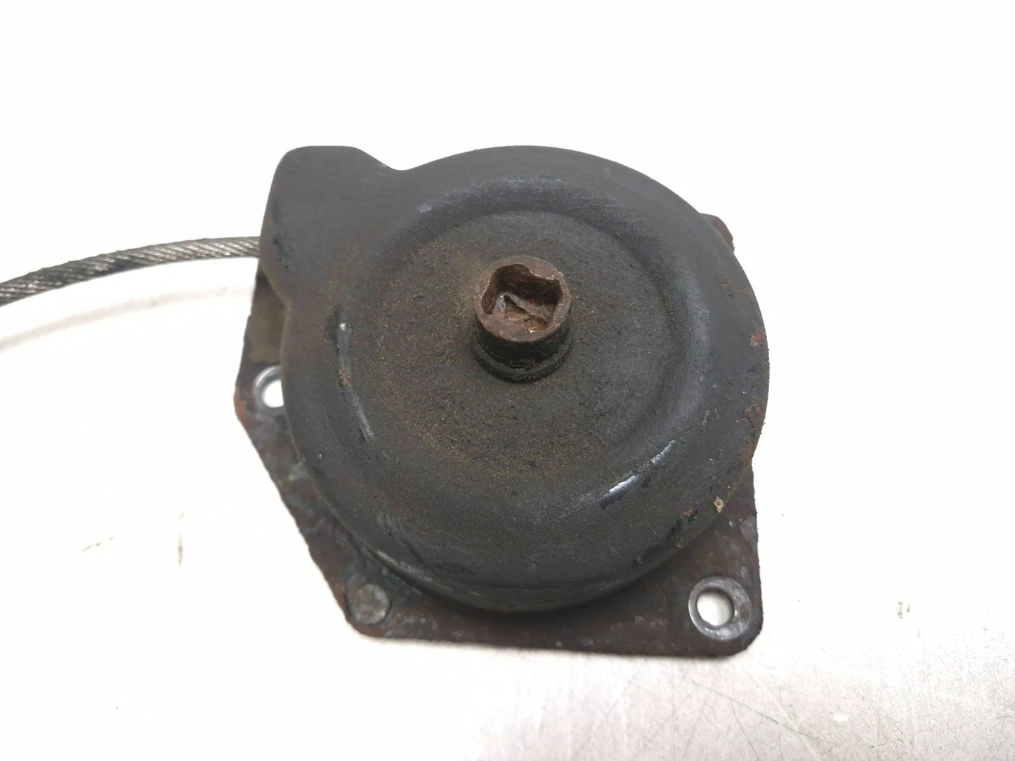 2008 Lincoln Navigator Spare Tire Hoist Wheel Carrier Winch OEM