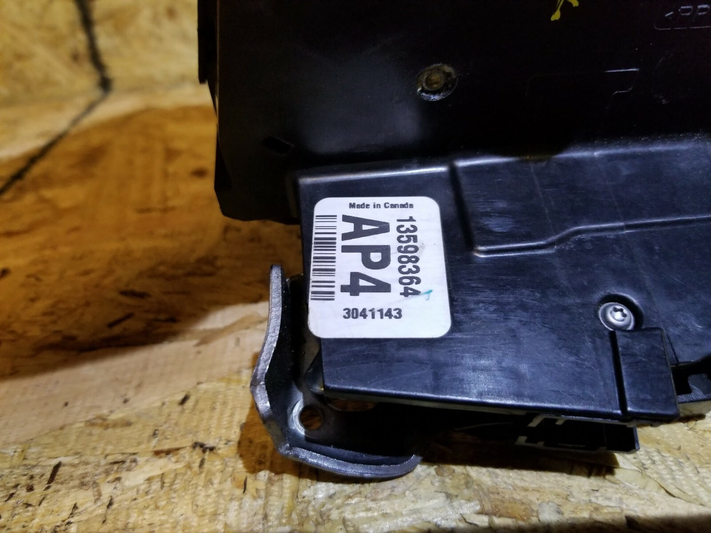 2017 Cadillac Xt5 Door Lock Actuator Rear Driver Side Left OEM
