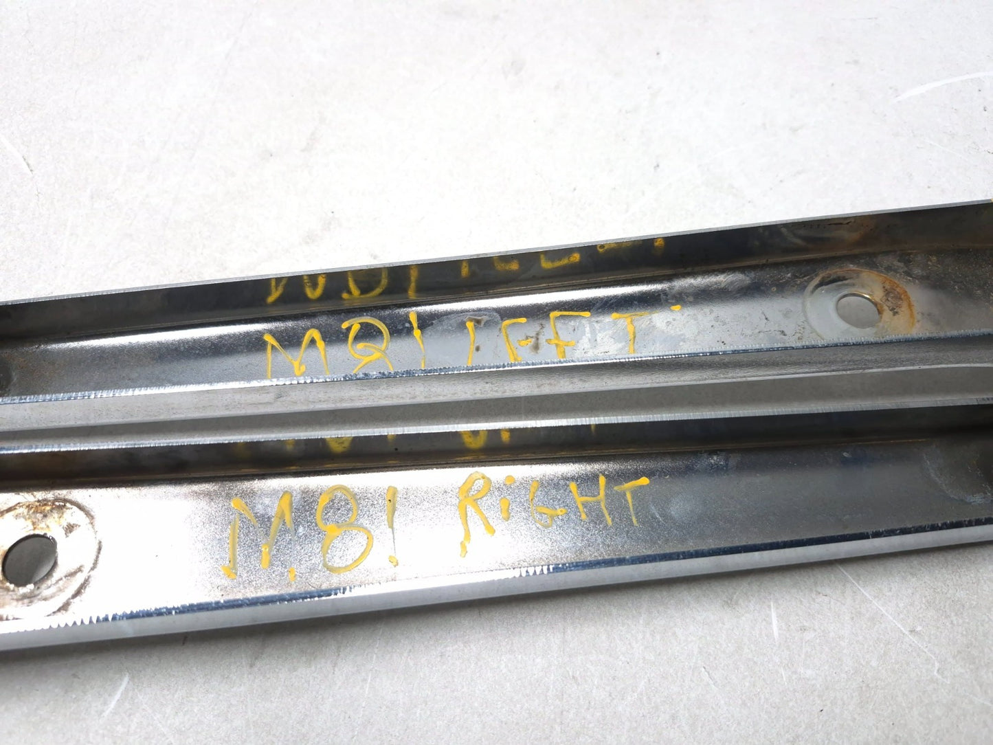 2003 Harley-davidson Fxdl Anniversary Rear Fender Mounting Bracket Pair  OEM