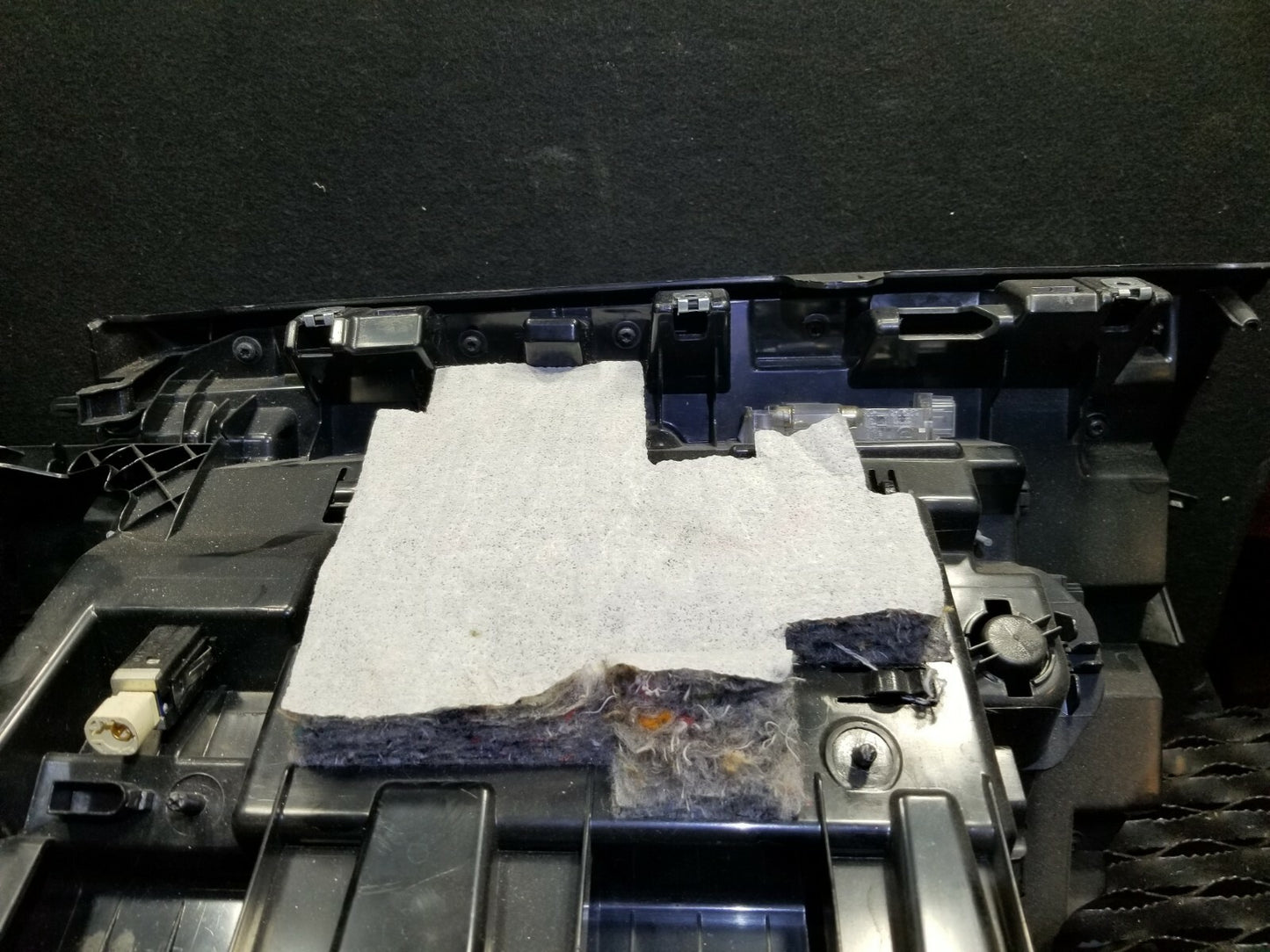 2011 2012 2013 BMW 128i 135i Dashboard Dash Glove Box Compartment Box OEM