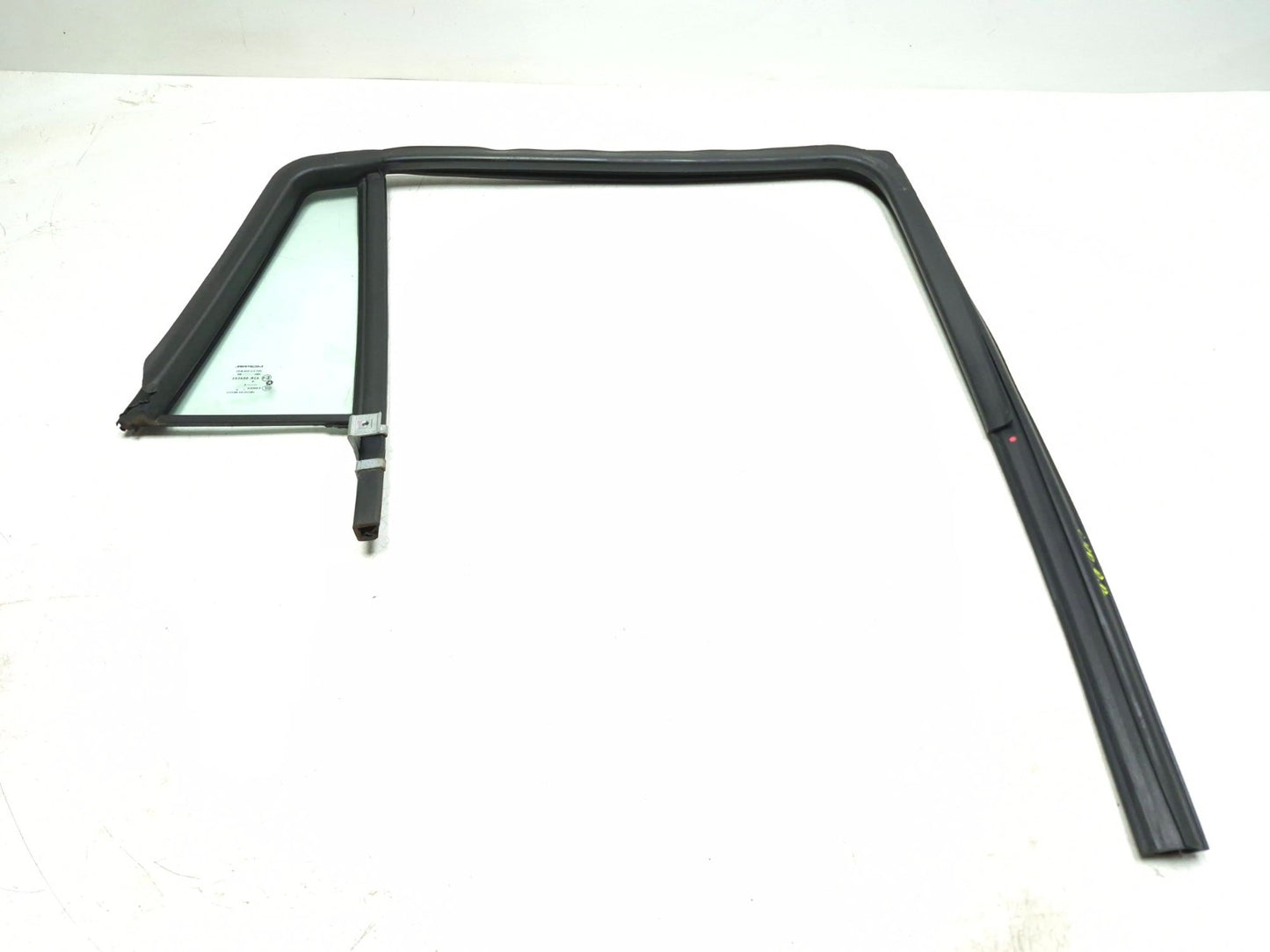 2010 Dodge Caliber Sxt Rear Door Vent Glass Driver Side Left OEM