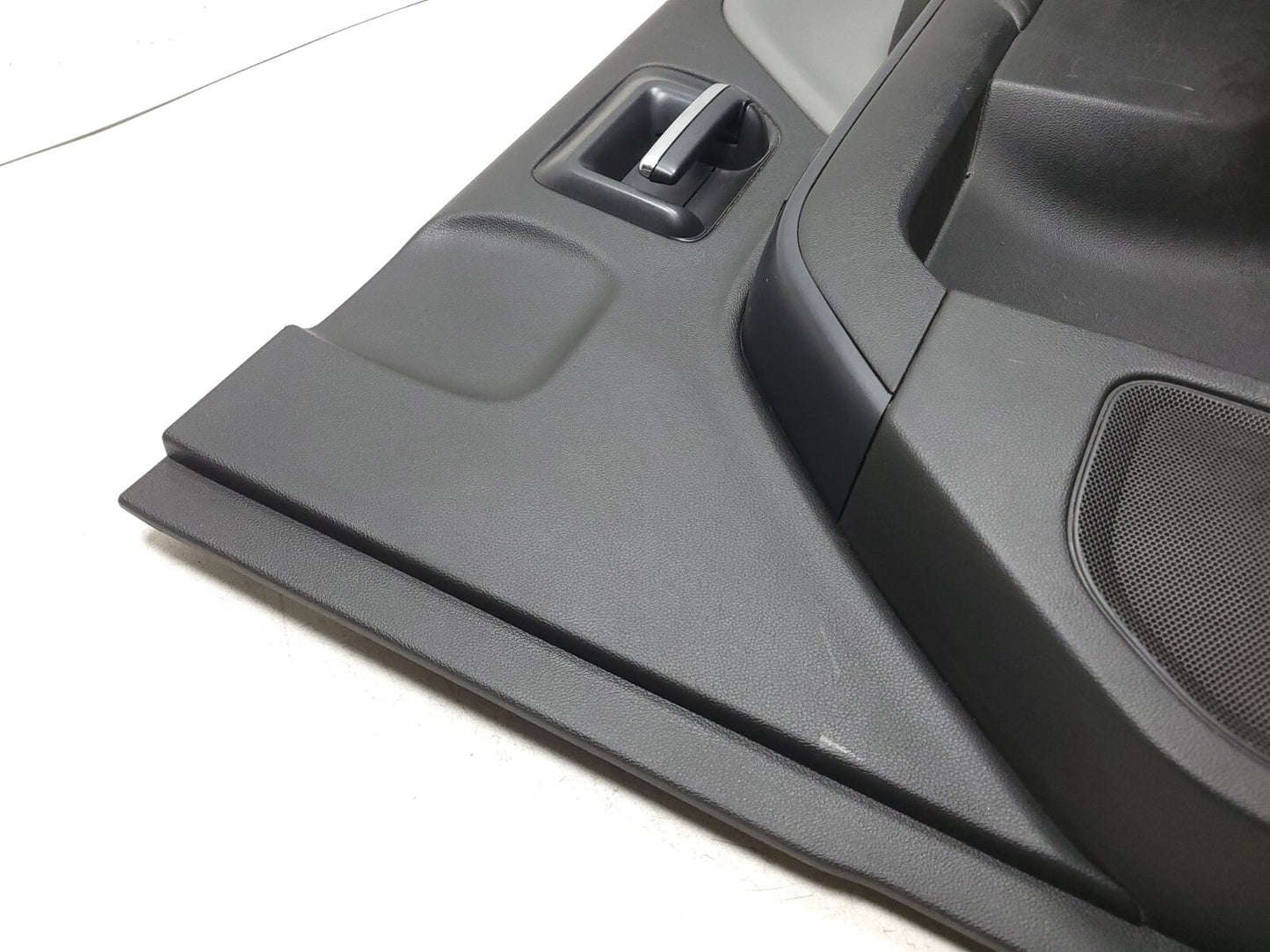 14 - 19 Chevrolet Silverado 1500 Door Panel Trim Front Passenger Side Right OEM