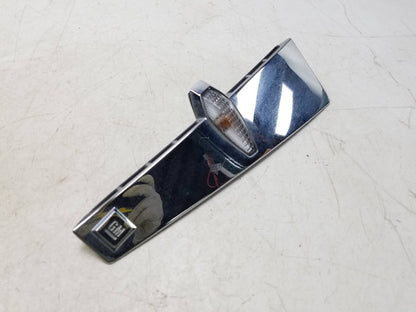 2010- 2012 Cadillac SRX Front Side Fender Marker Light Repeater Panel Right  OEM