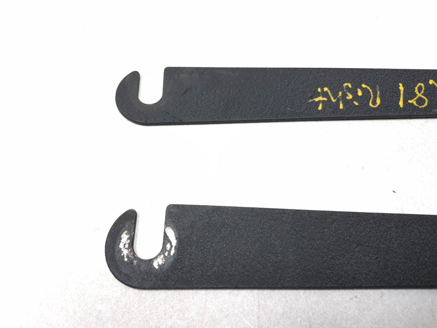 2003 Harley-davidson Fxdl Anniversary Rear Fender Spacer Side Plate Pair OEM