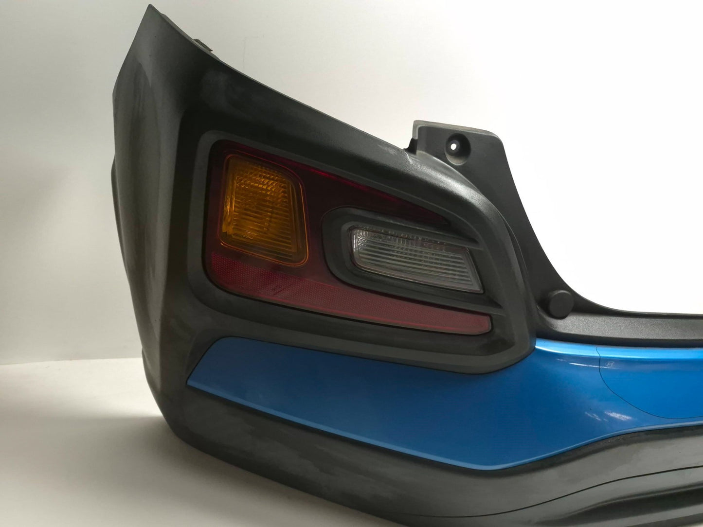 2019 Hyundai Kona Rear Bumper W/ Light OEM