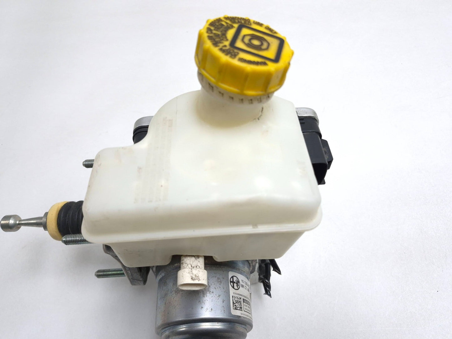 2021 Alfa Romeo Giulia Power Brake Booster W/ Master Cylinder OEM