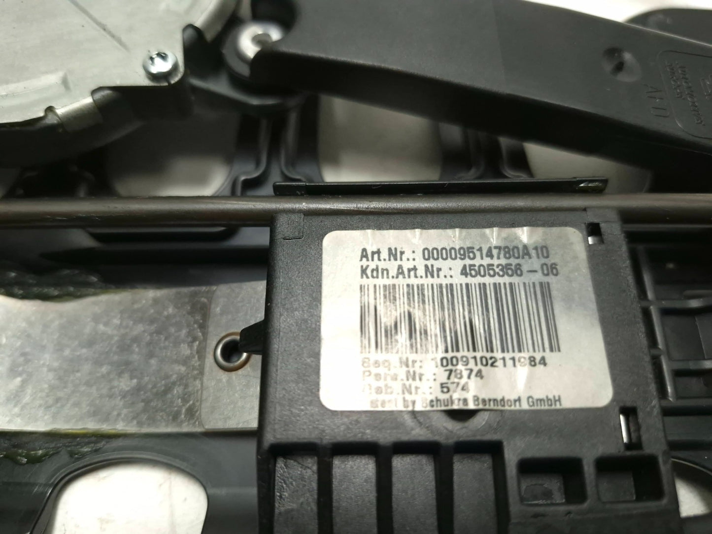 2011 Volkswagen Tiguan Front Seat Lumbar Support Driver Side Left OEM
