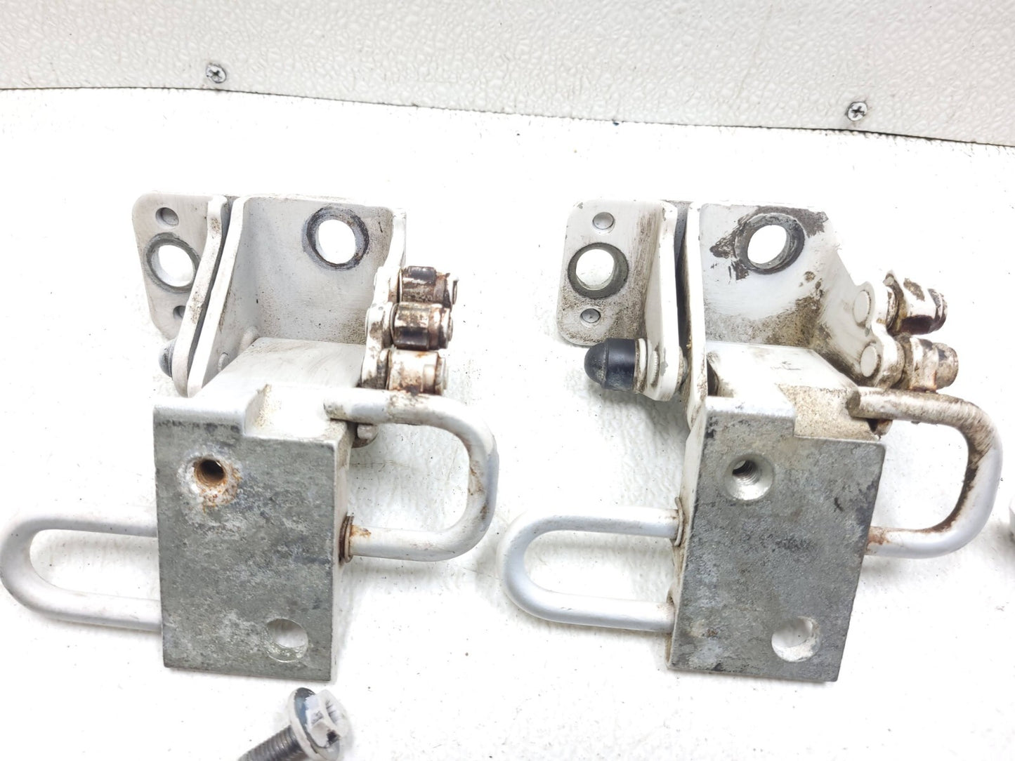 2012 Volkswagen Cc Door Hinge Passenger Right Side Front & Rear OEM