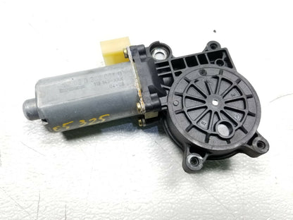 01 02 03 04 05 BMW E46 Sdn Front Right Pass Door Window Regulator Motor OEM