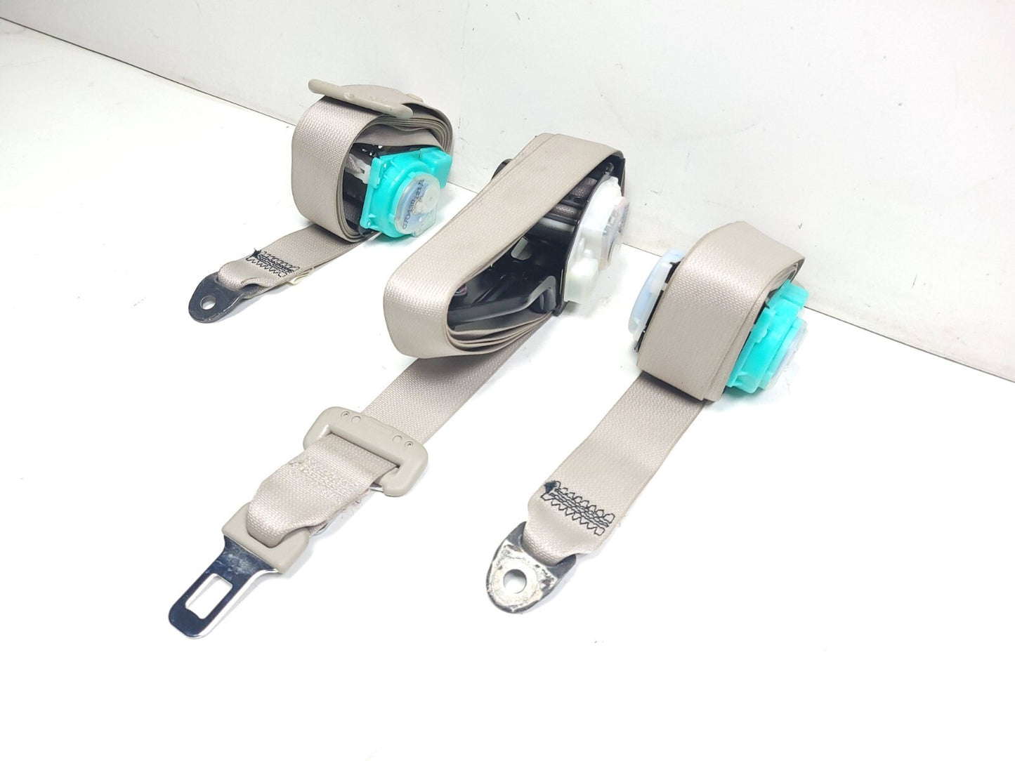 2009 Mazda Cx-7 2nd Row Seat Belt 3pcs OEM