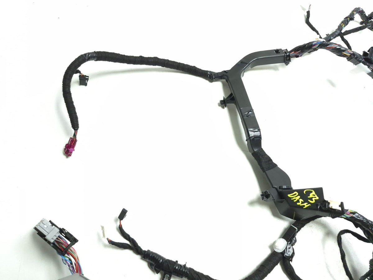 2021 Tesla Model 3 Y Dashboard Wiring Harness 3067960-00-b OEM