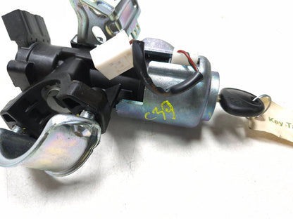 2014 Hyundai Accent Ignition Switch Cylinder With Key OEM 81910-1r110