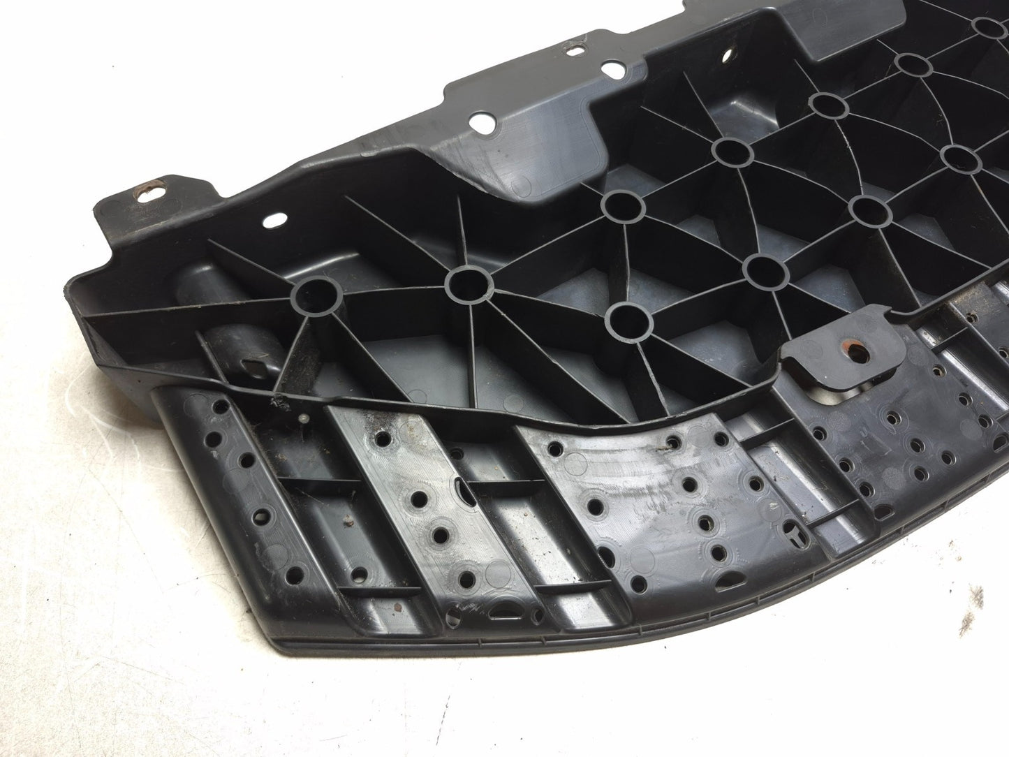 2012 Nissan Leaf Front Bumper Shield Undertray Cover Support Panel OEM