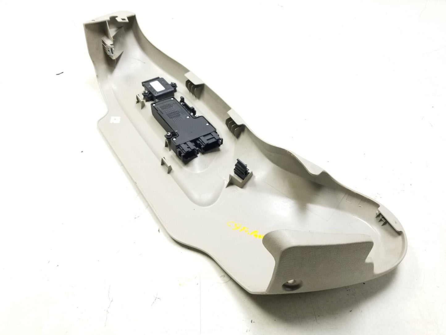 2009 - 2017 Audi Q5 Seat Side Trim W/ Switch Front Passenger Side Right OEM