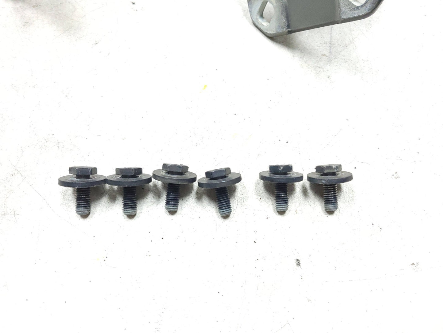 2007 - 2013 BMW X5 E70 Lower Tailgate Trunk Hinge Left & Right OEM