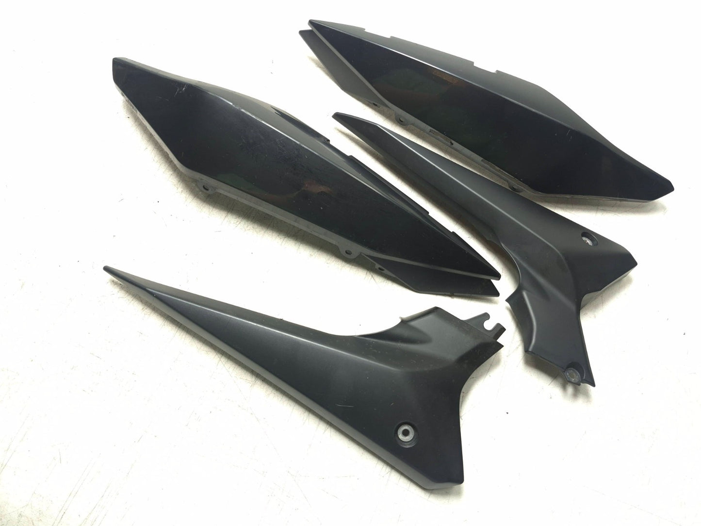 2009 Yamaha Fz6r Rear Back Tail Fairing Left & Right 4pcs OEM