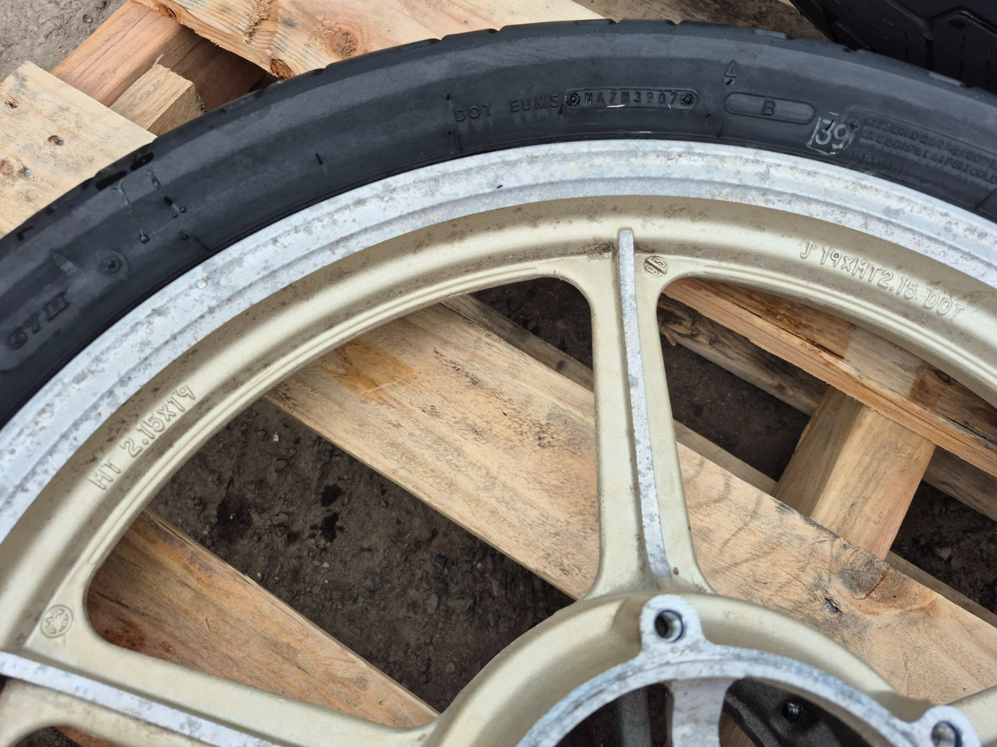 1993 Yamaha Xv750 Wheel Rim W/ Tire Front & Rear Pair R 19 R 15 OEM