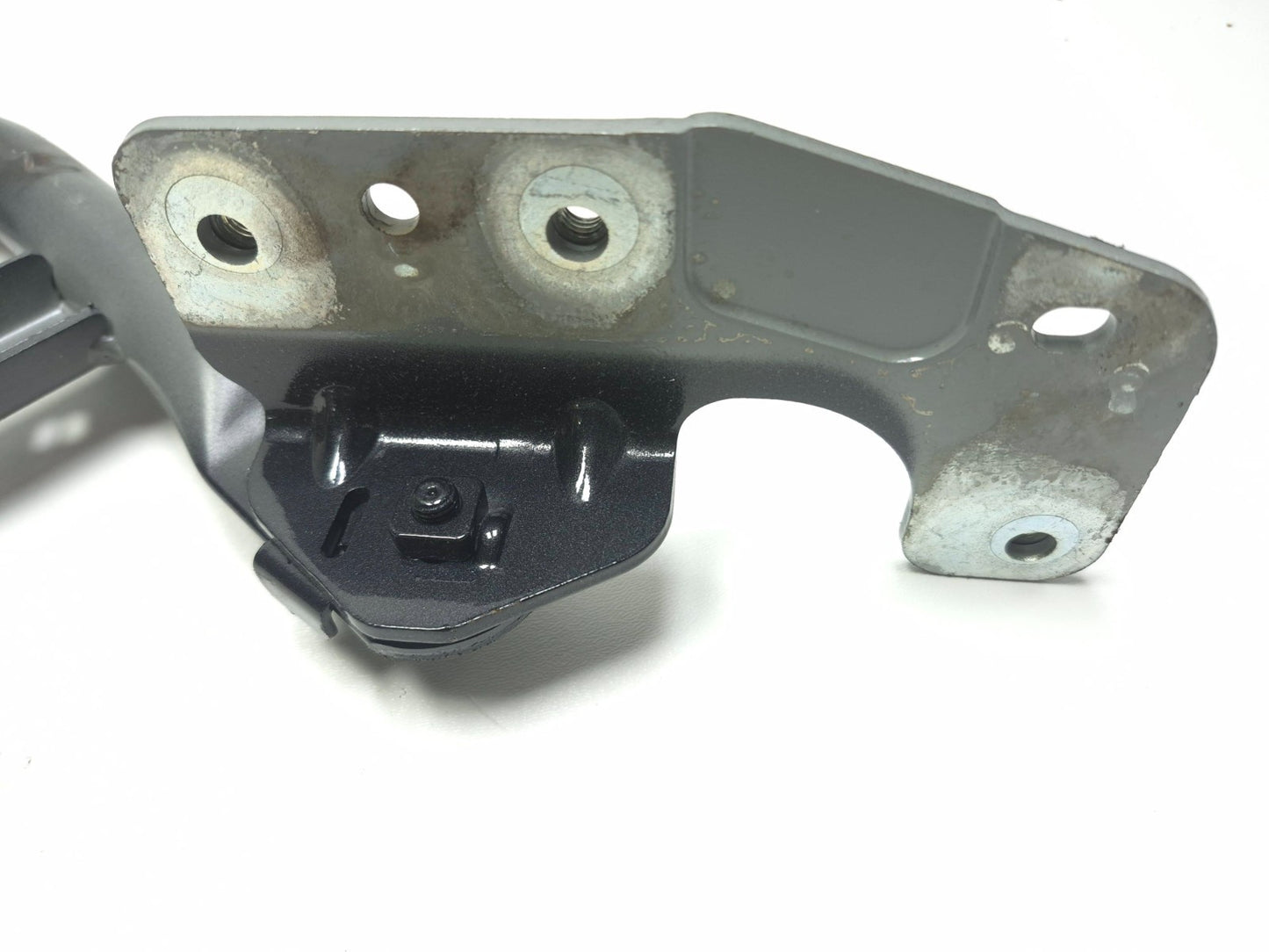 2013 Volvo S60 Trunk Lid Hinge 2pcs OEM