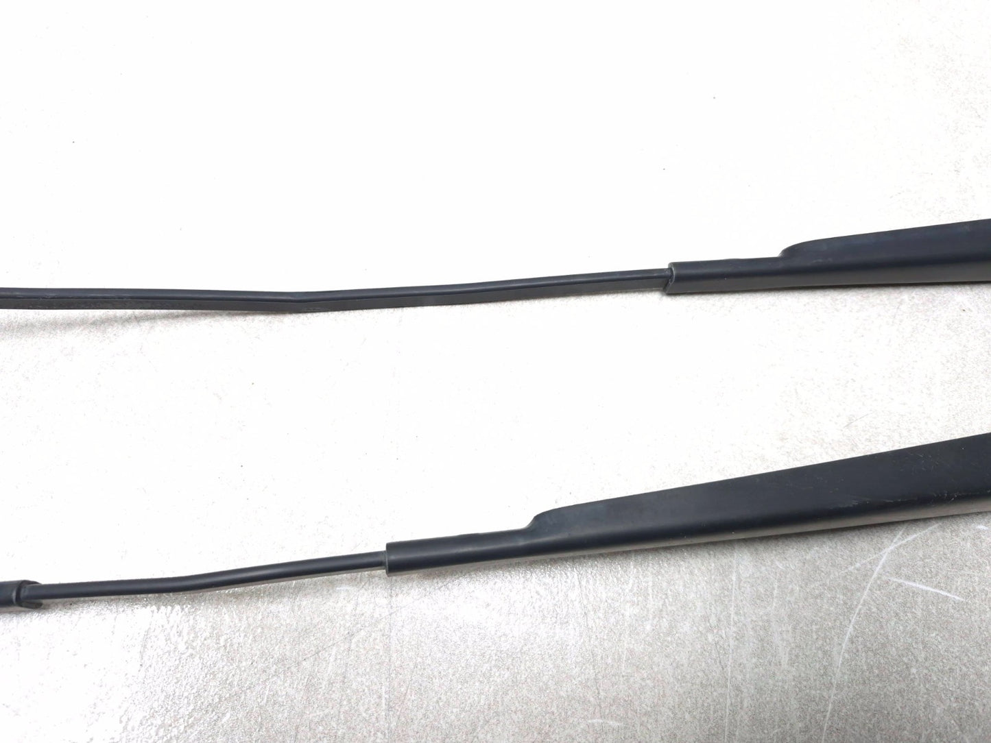 2015 Volkswagen Golf Windshield Wiper Arm Front Left & Right OEM