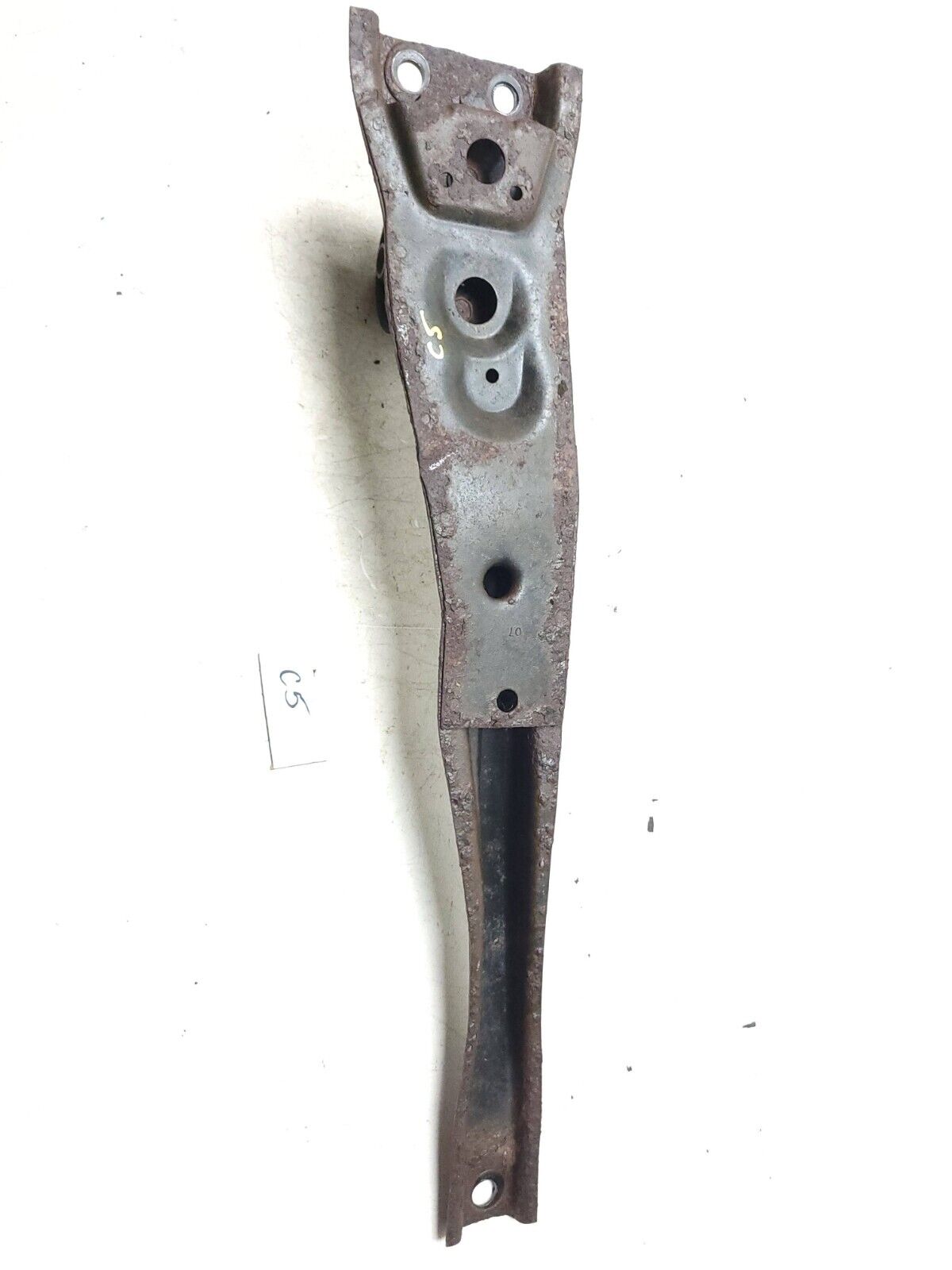 2007-2012 Dodge Caliber Front Engine Mount Bracket  OEM