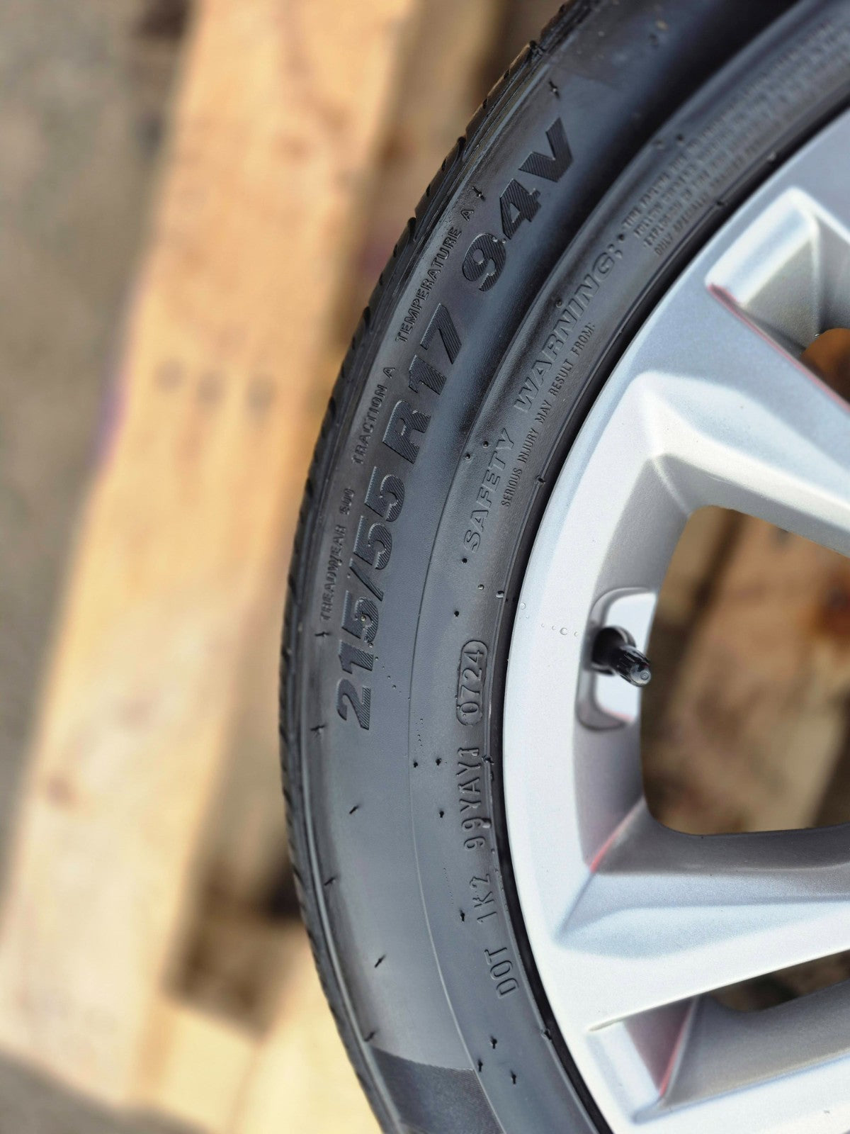 2018 Hyundai Sonata Alloy Wheel Rim 17x7 & Tire 215/55/r17 OEM