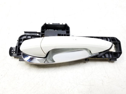 10-13 Mercedes W212 E350 E500 Exterior Door Handle Rear Passenger Side Right OEM