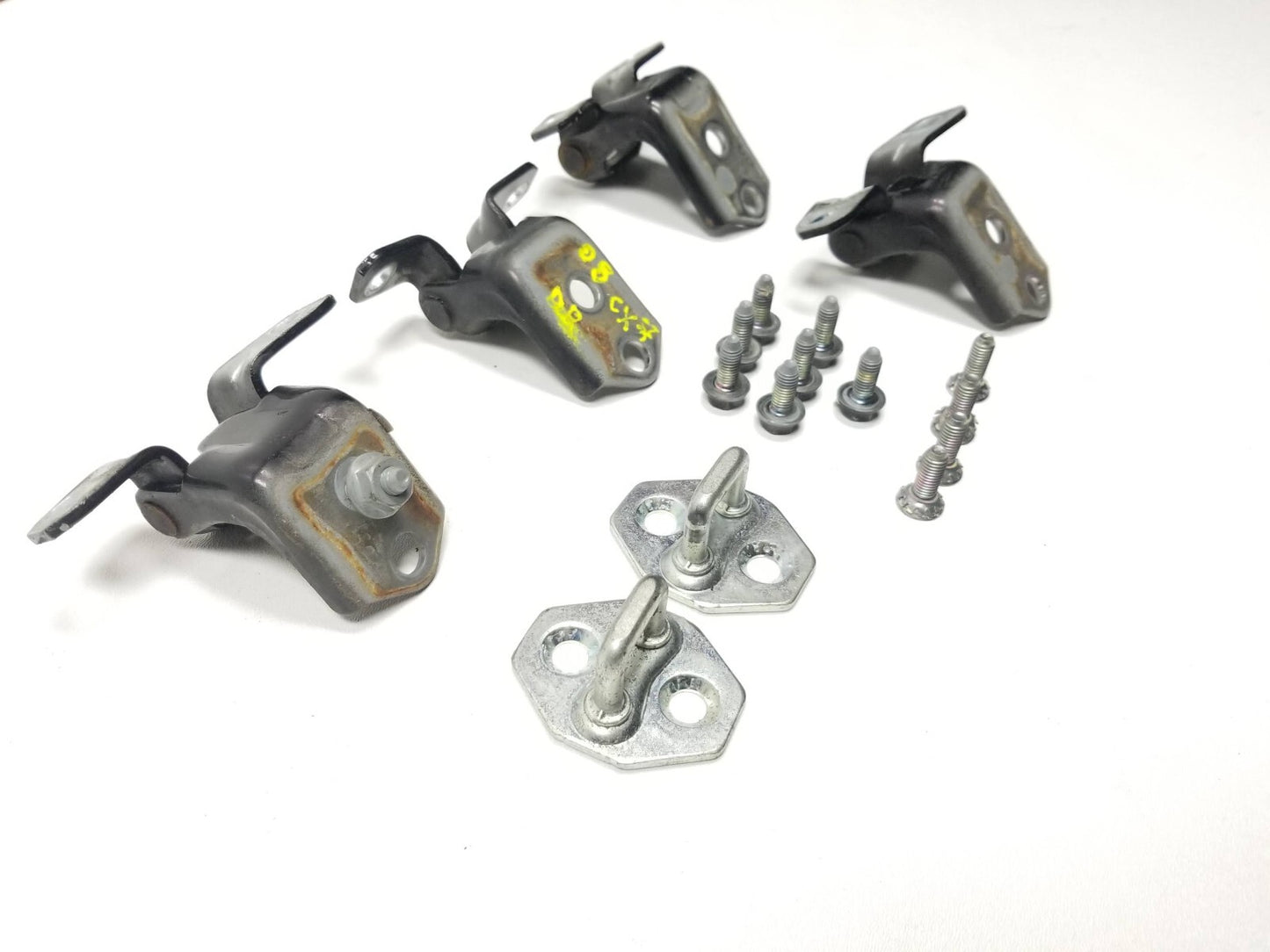 2009 Mazda Cx-7 Driver Side Door Hinge & Striker 6pcs W/ Bolt 11pcs OEM