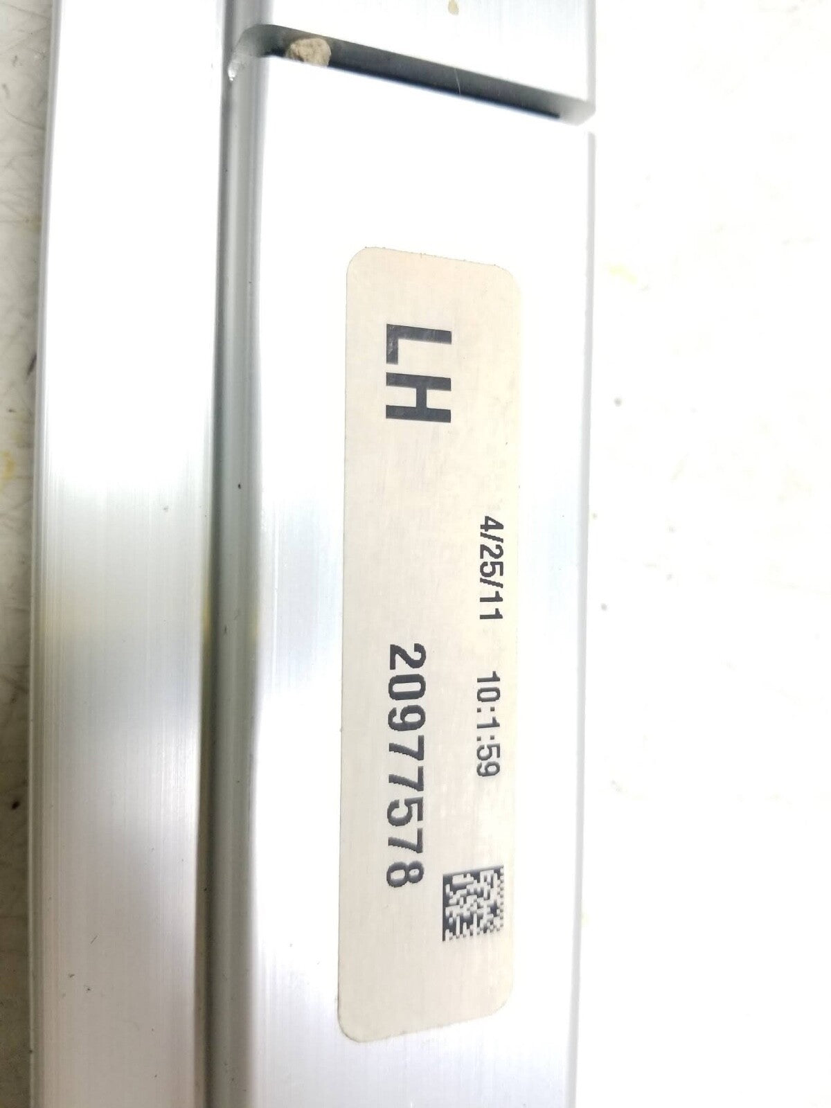 2011 Cadillac SRX Rear Compartment Floor Panel Rail Left & Right OEM ☑️