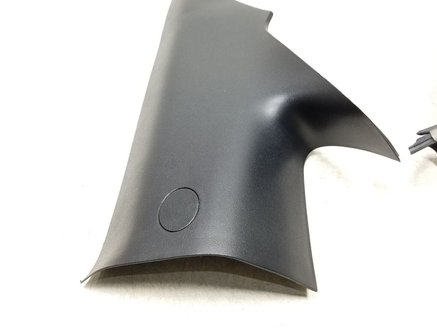 09-16 Hyundai Genesis Coupe Rear Quarter C Pillar Trim Cover Left & Right OEM