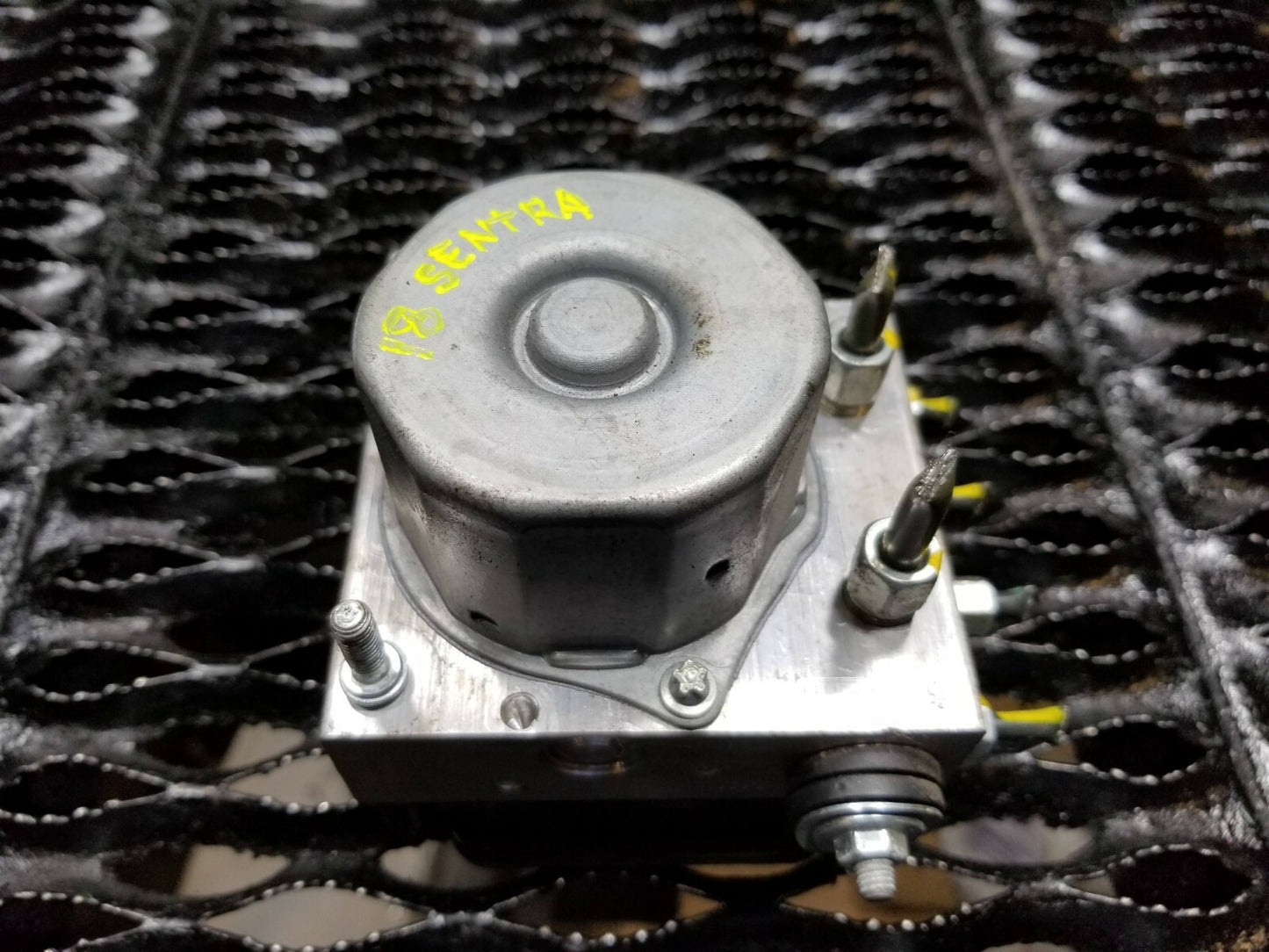 2018 Nissan Sentra ABS Anti Lock Brake Pump OEM 8k