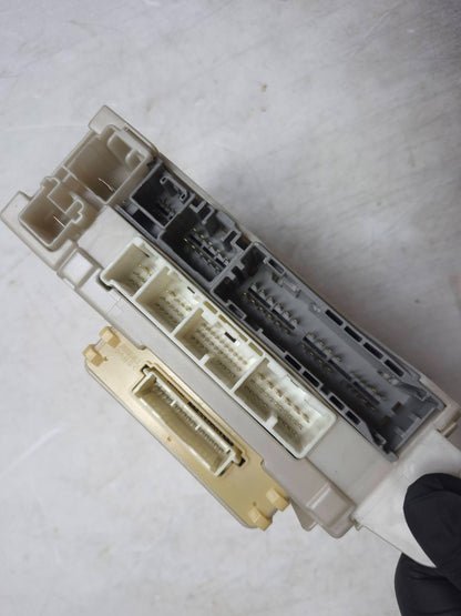 2009 Lexus Is 250 Dash Fuse Box Relay Module OEM