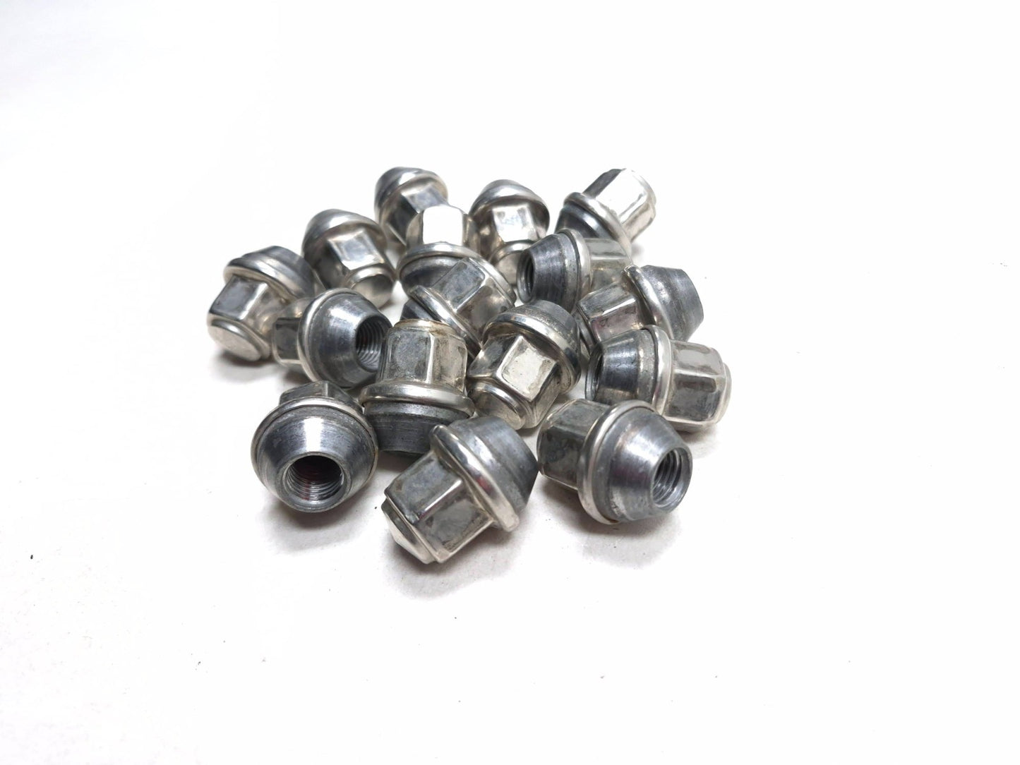 2019 Ford Ecosport Wheel Lug Nut OEM