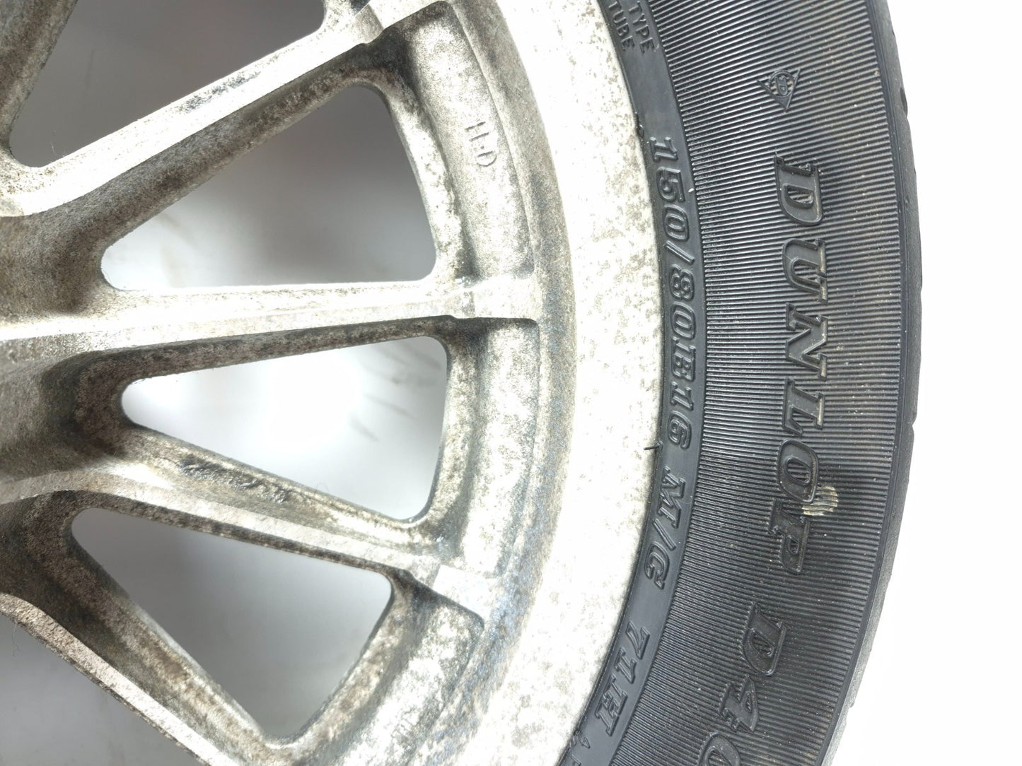 2008-2010 Harley-davidson Sportster Xl883 Front Wheel Rim & Tire OEM